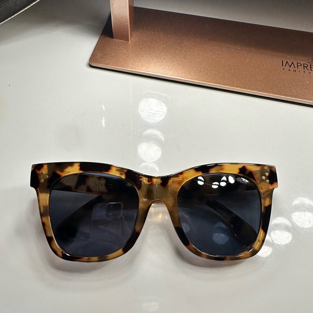 I sea sunglasses